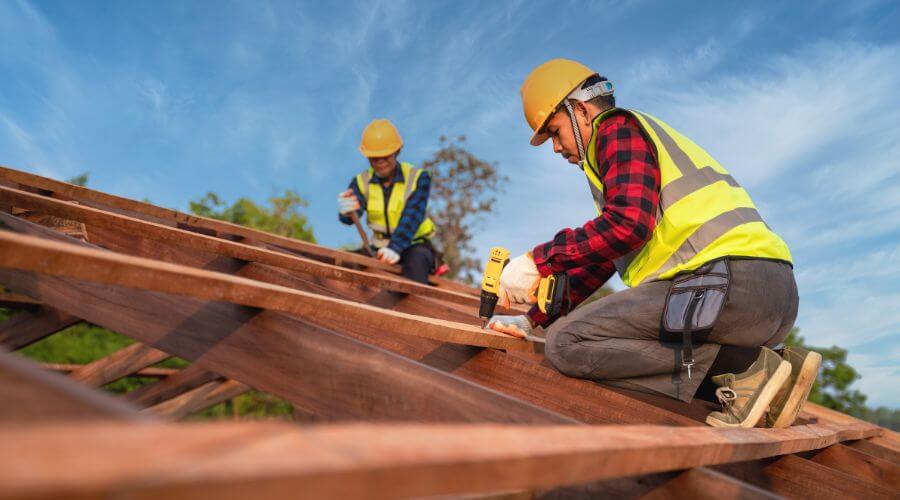 Expert Emergency Roof Repairs services in Red Rock, TX